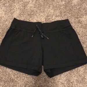 Lululemon Stretchy Workout Shorts Black Size 10